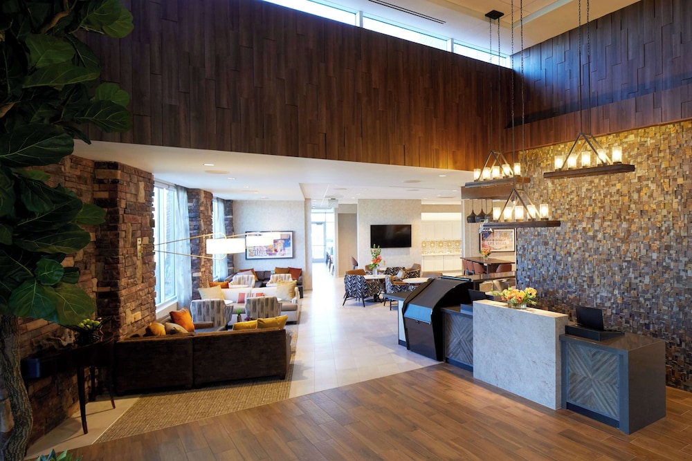 Hyatt Place Las Vegas At Silverton Village 28/42