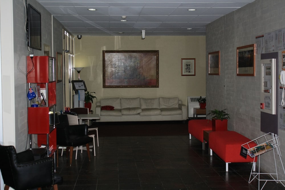 The Statesman Hotel 24/32