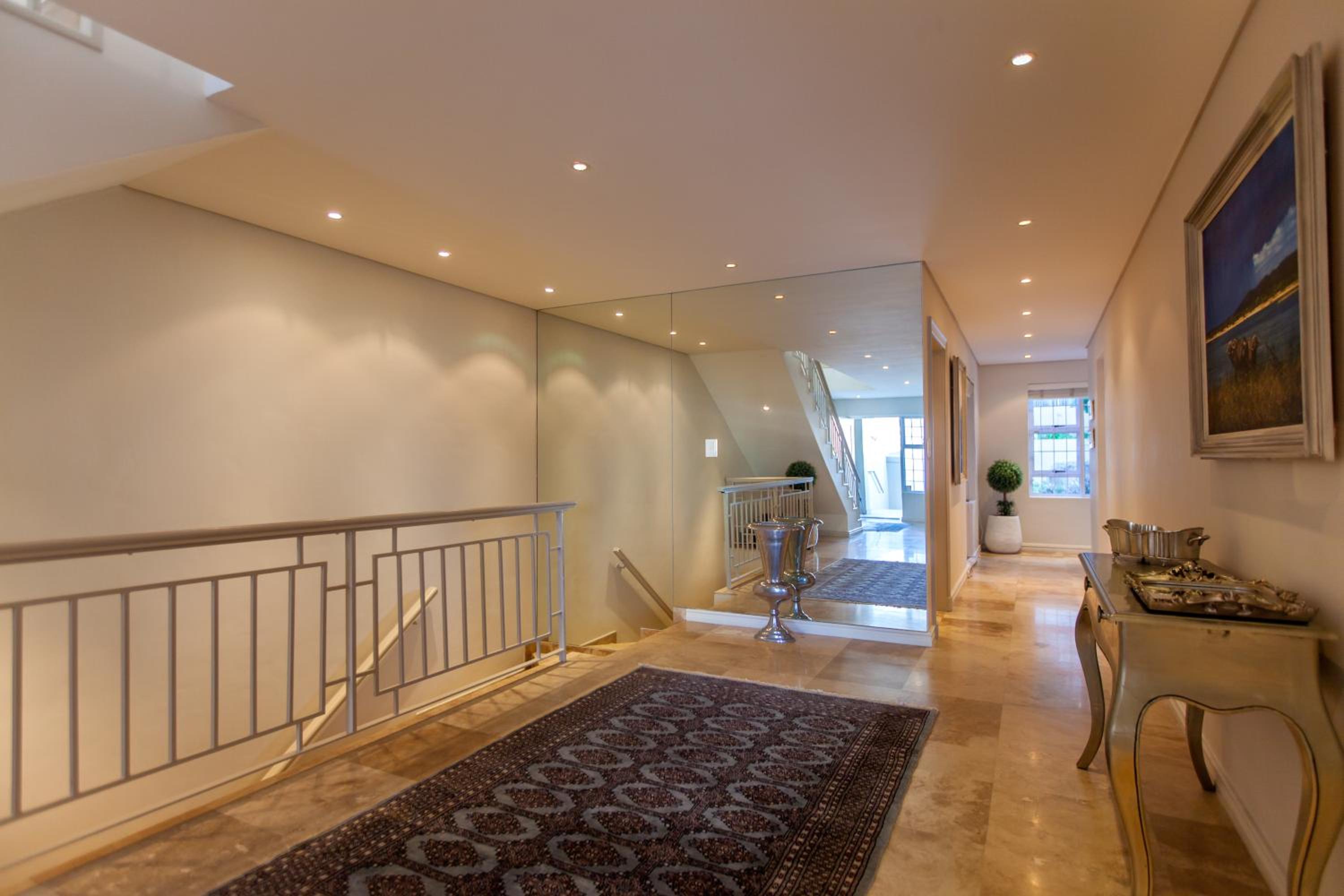 Villa on Slopes of Geneva Drive 26/46