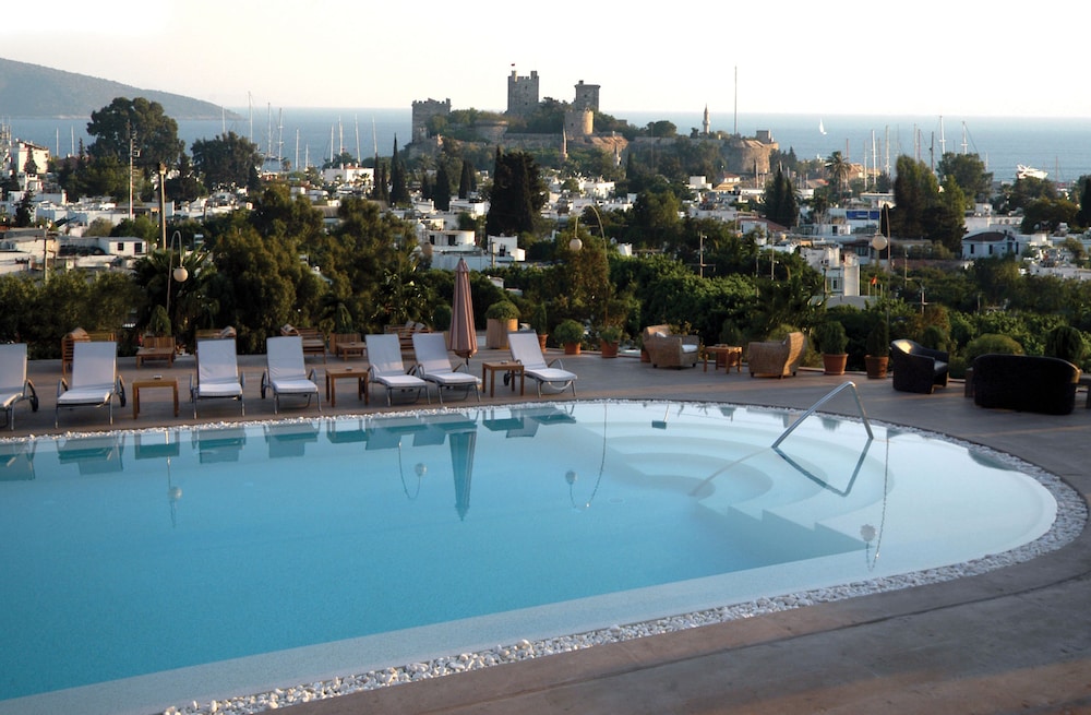 LVZZ Hotel - Boutique Class 18/24
