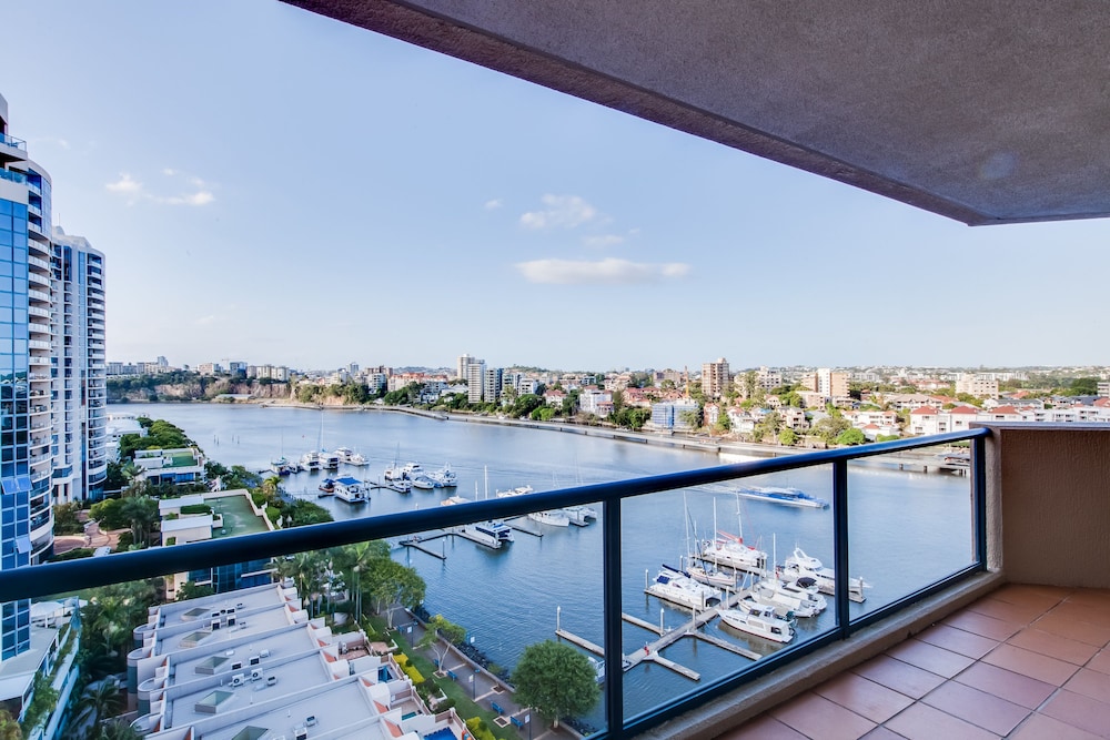 Central Dockside Apartments 22/46