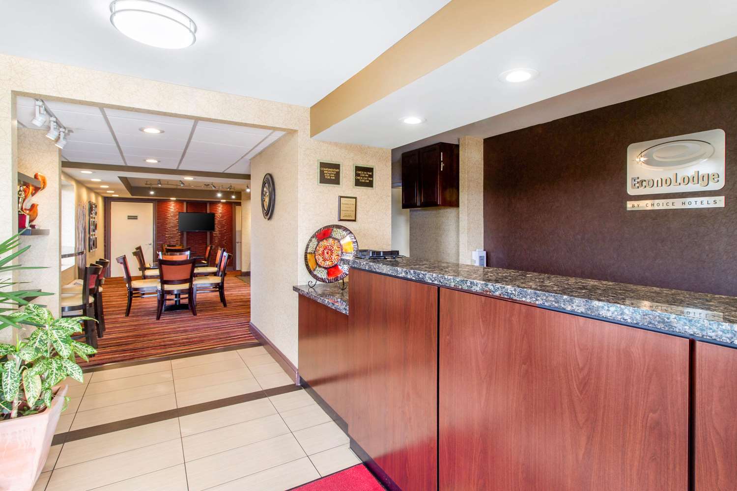 Econo Lodge Lenoir City 14/33