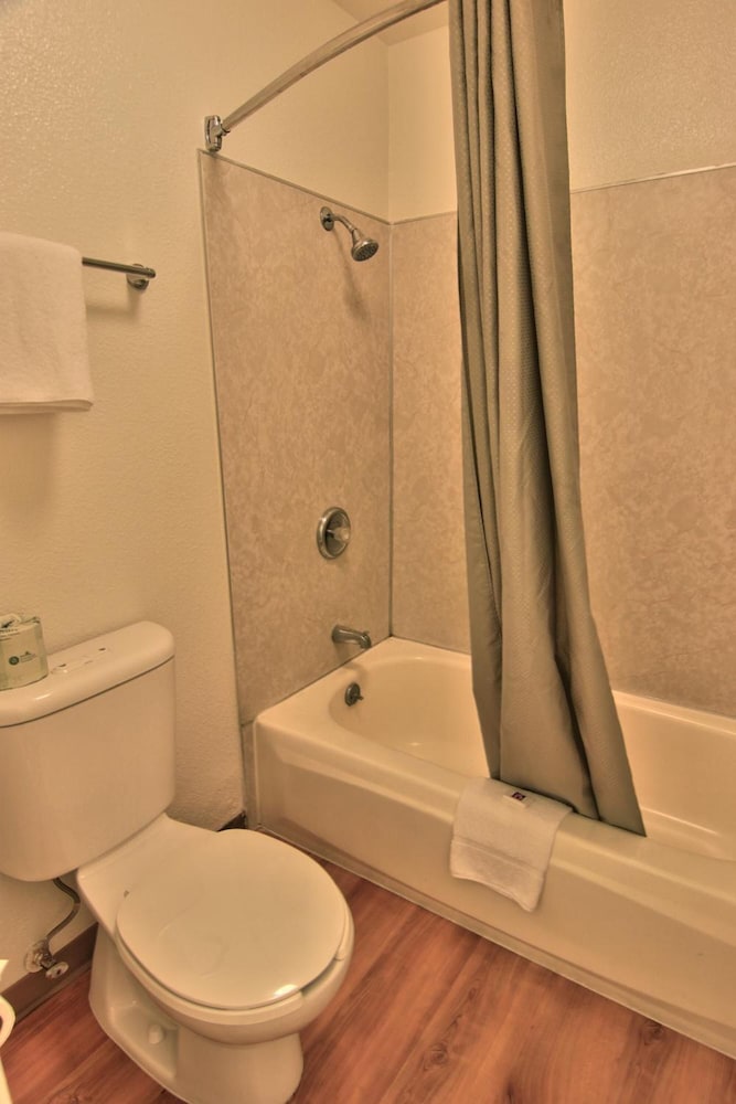Motel6 Sacramento, CA - North 50/59