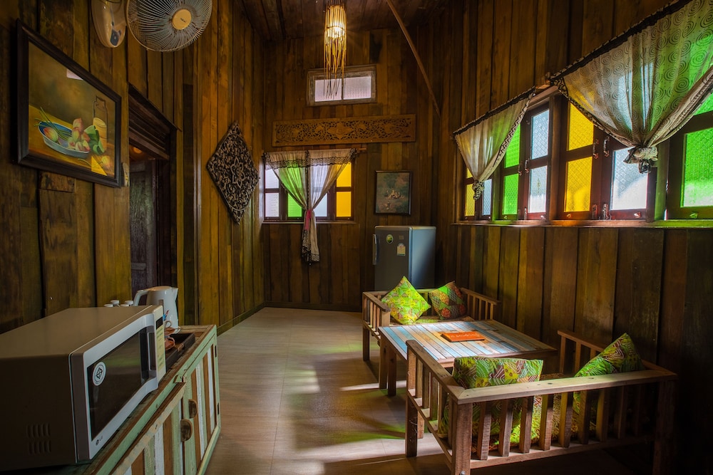 Varinda Garden Resort 18/50