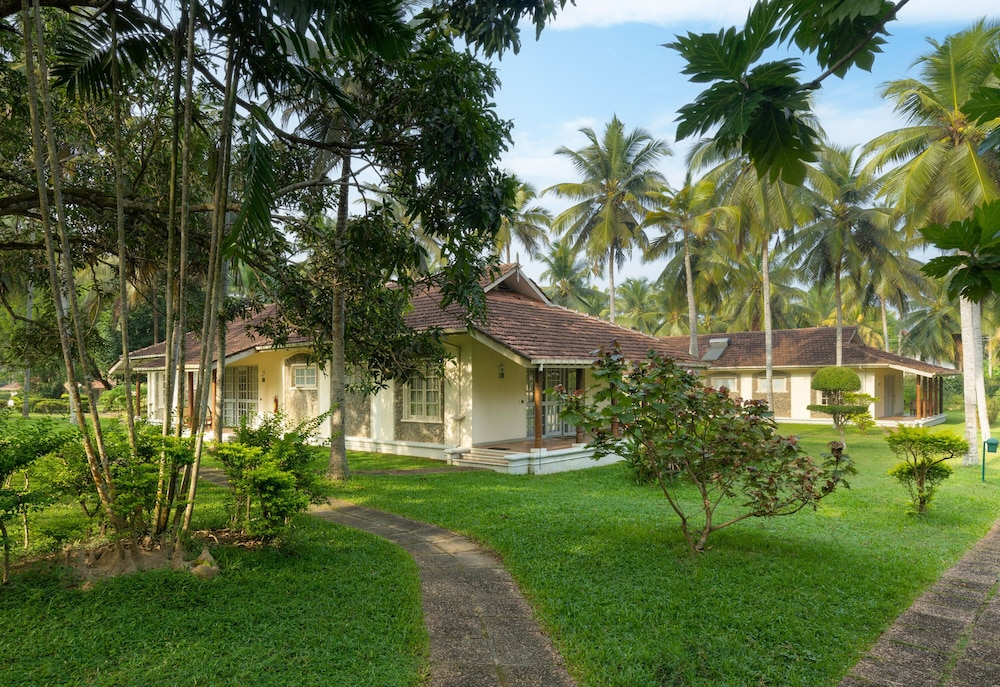 Tamarind Tree Garden Resort 51/62