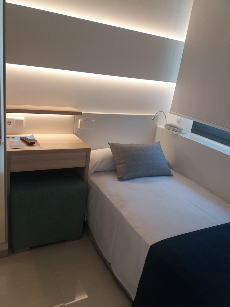 Globales Acis And Galatea Hotel 19/49