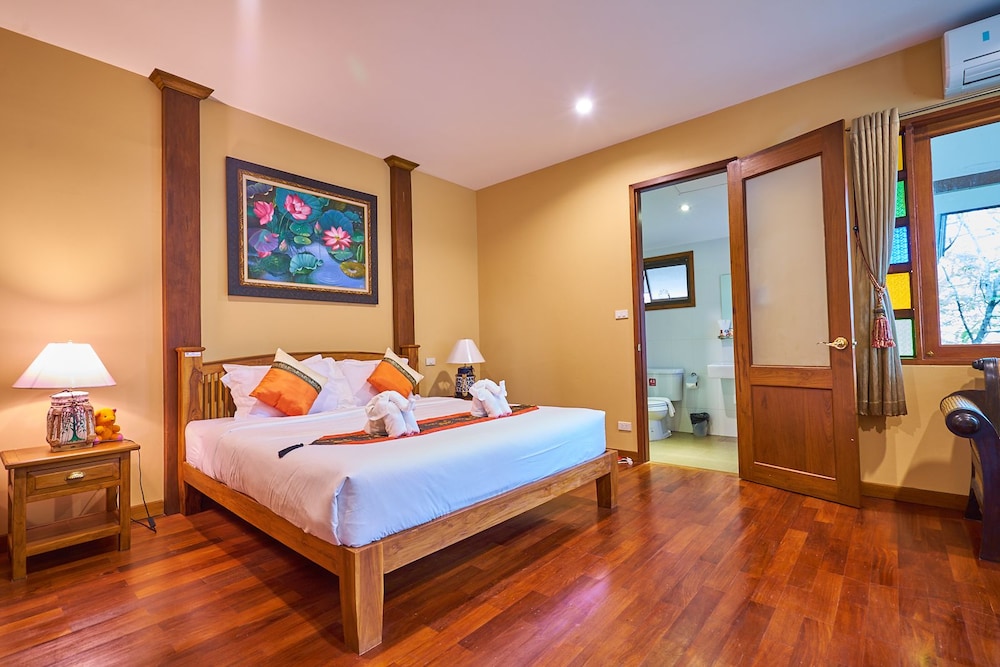1 BEDROOM, FAMILY SUITE, POOL VIEW, GARDEN AREA