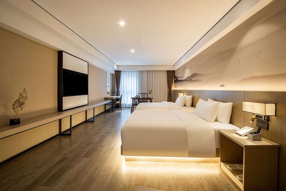 Ramada Encore by Wyndham Kunming Guandu 13/35