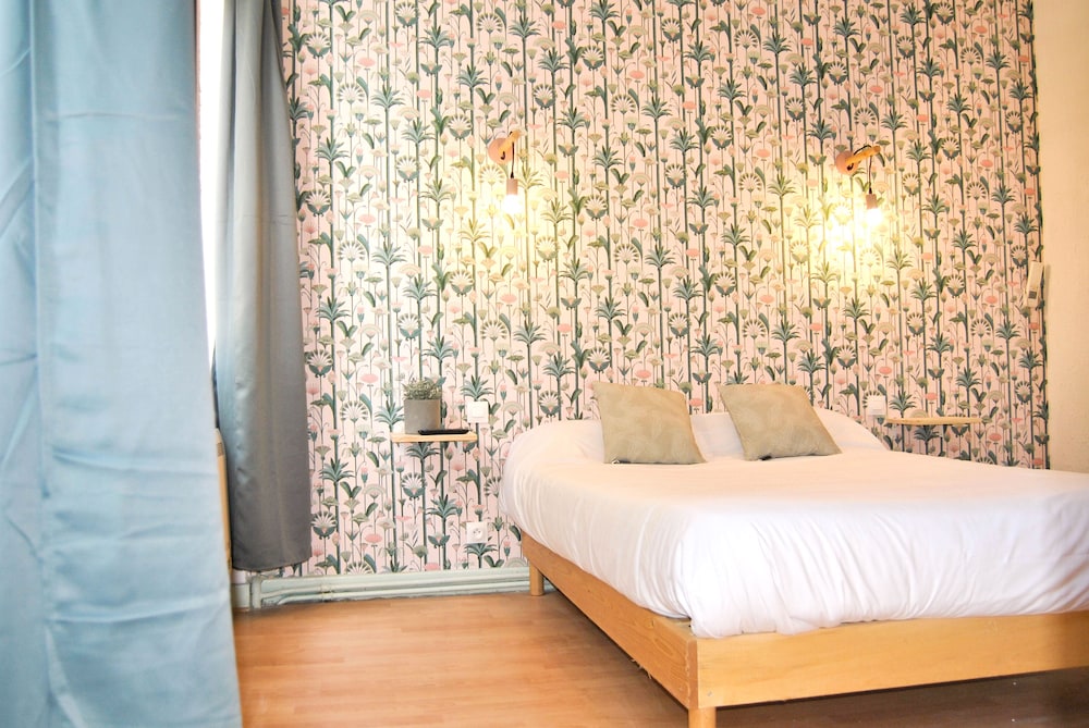 HOTEL LE THUROT 12/50