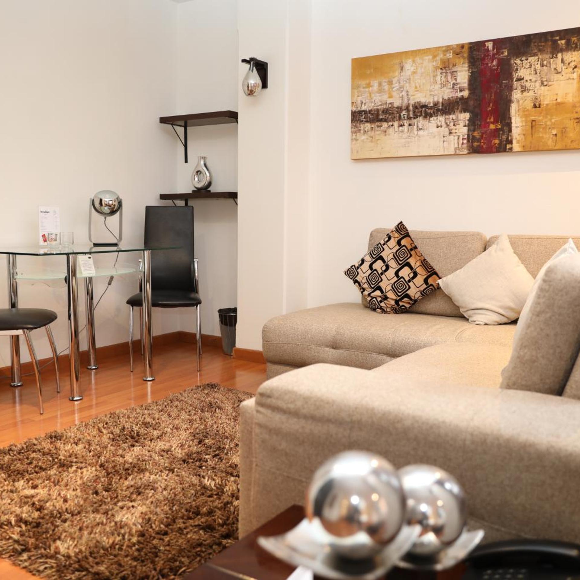 Suites 108 30/55