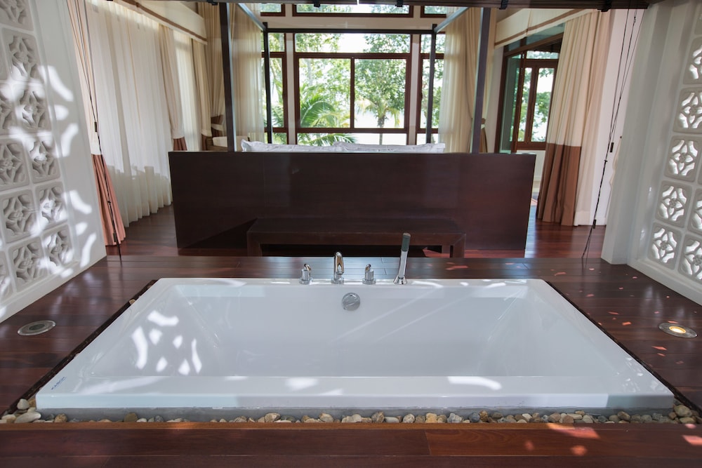 Amatapura Beach Villa 14 11/53