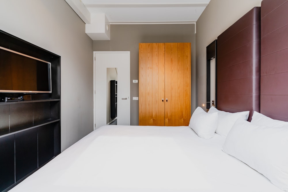 2 BEDROOMS, APARTMENT, 2 KING BEDS
