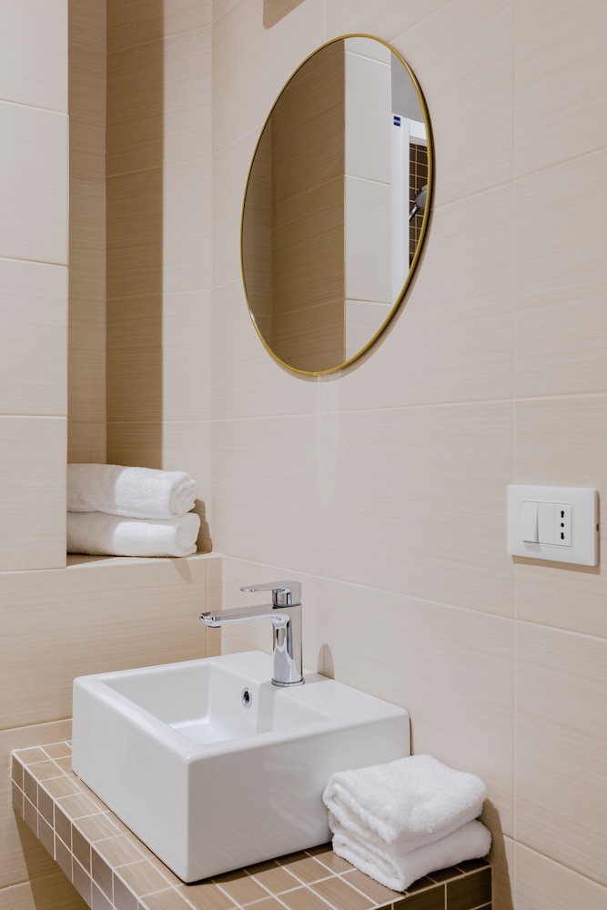 Suites by Chloe 34/51