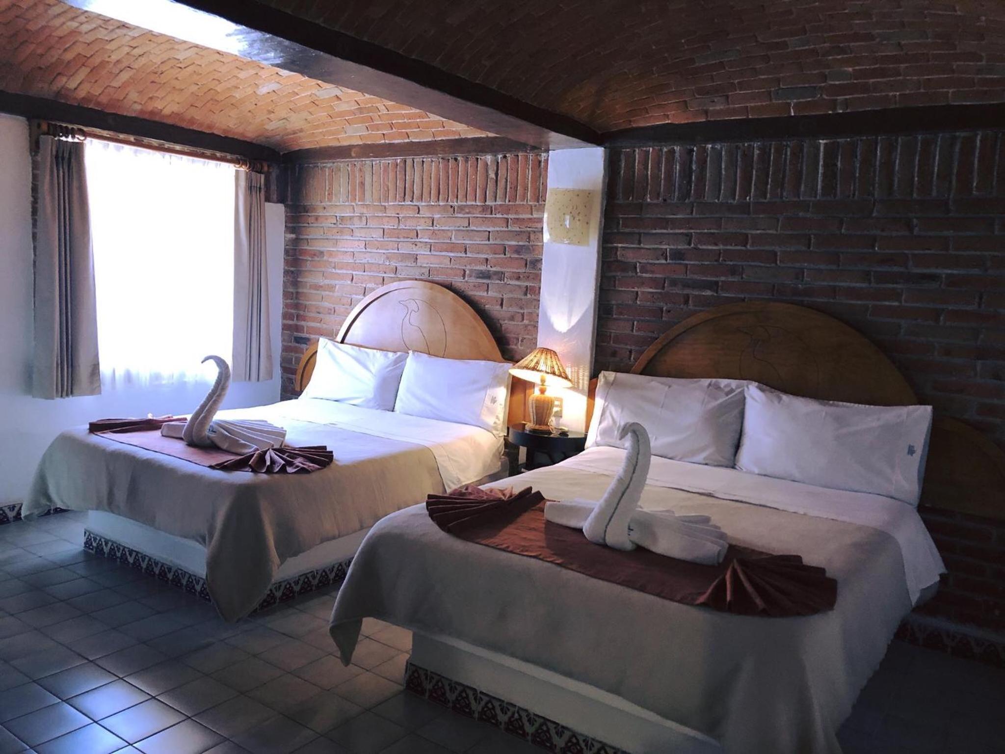 Deluxe, 2 Double Beds