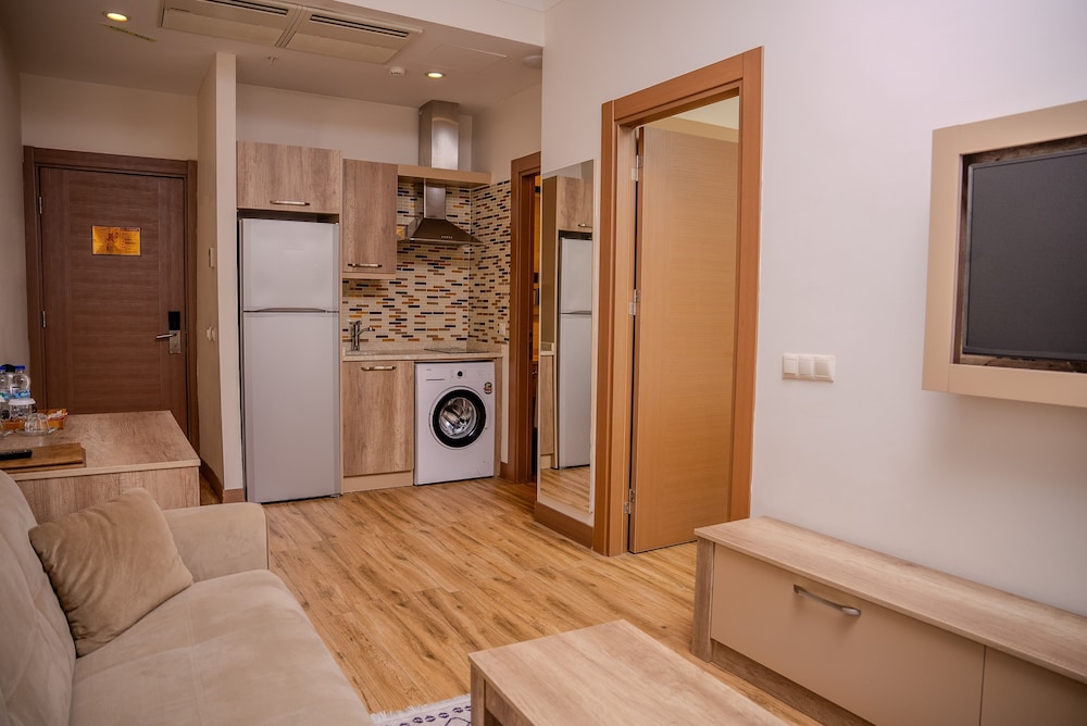 Mari Suites Hotel 9/63