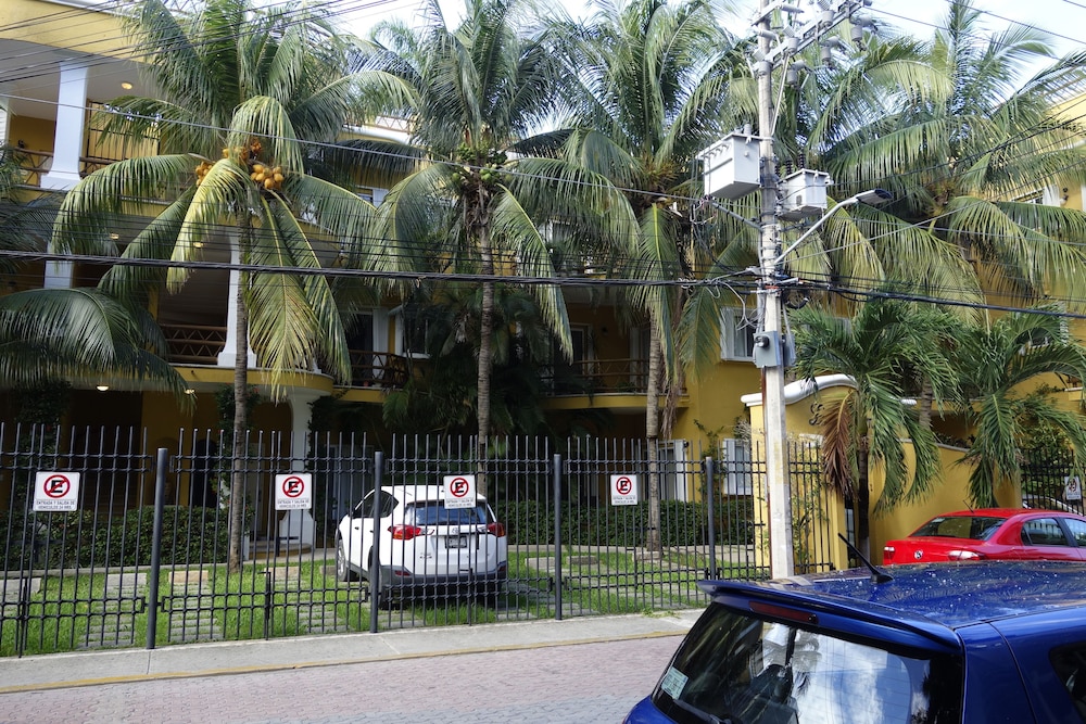 Las Palmas Condominios 29/36
