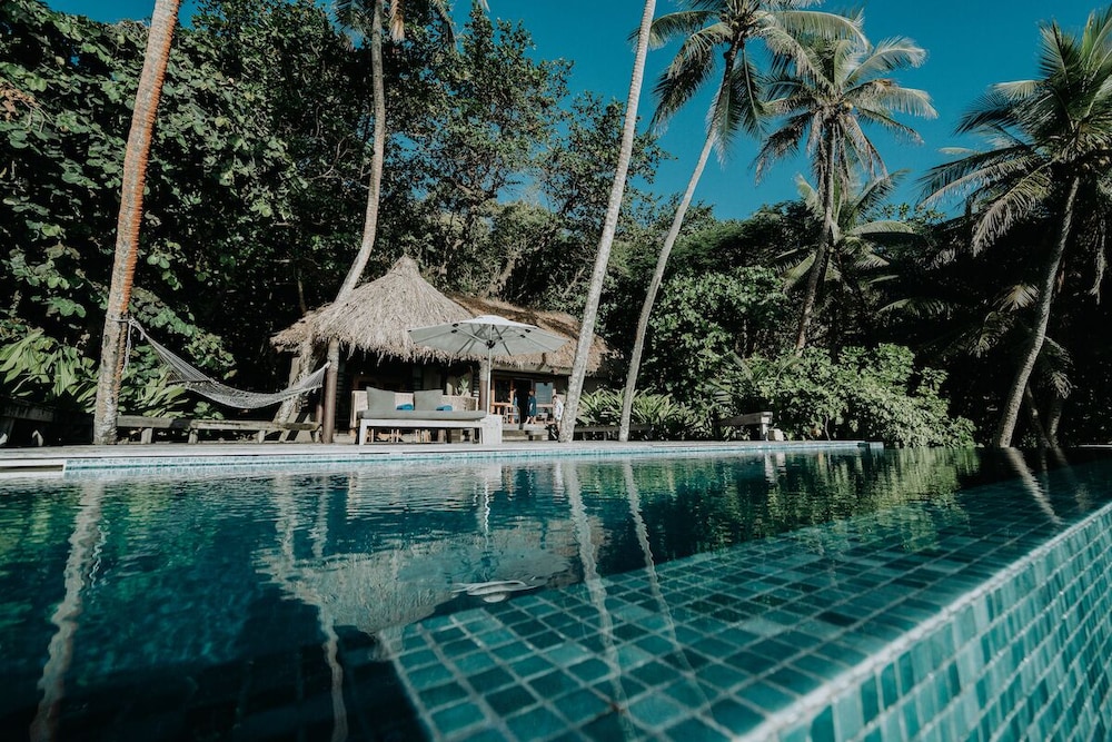 Yasawa Island Resort & Spa 34/62