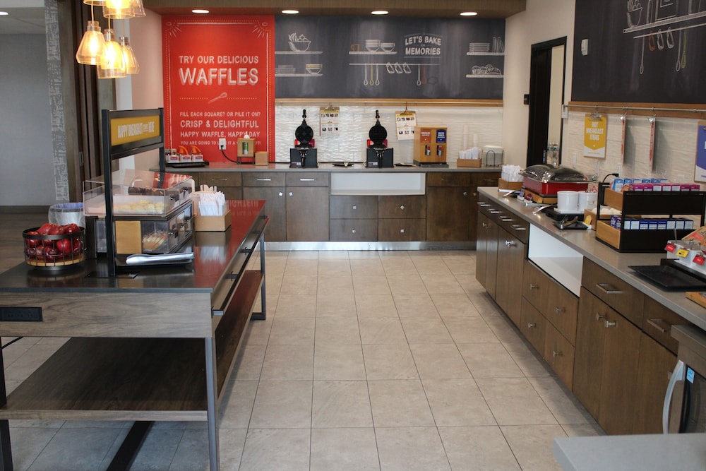 Hampton Inn Suites Pekin Peoria Area Il 45/56
