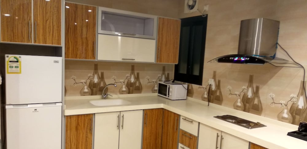 شقق يان المخدومة(Yan Apartments) 31/32