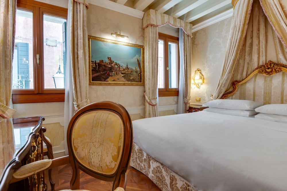 ROOM ASSIGNED ON ARRIVAL, ANNEX