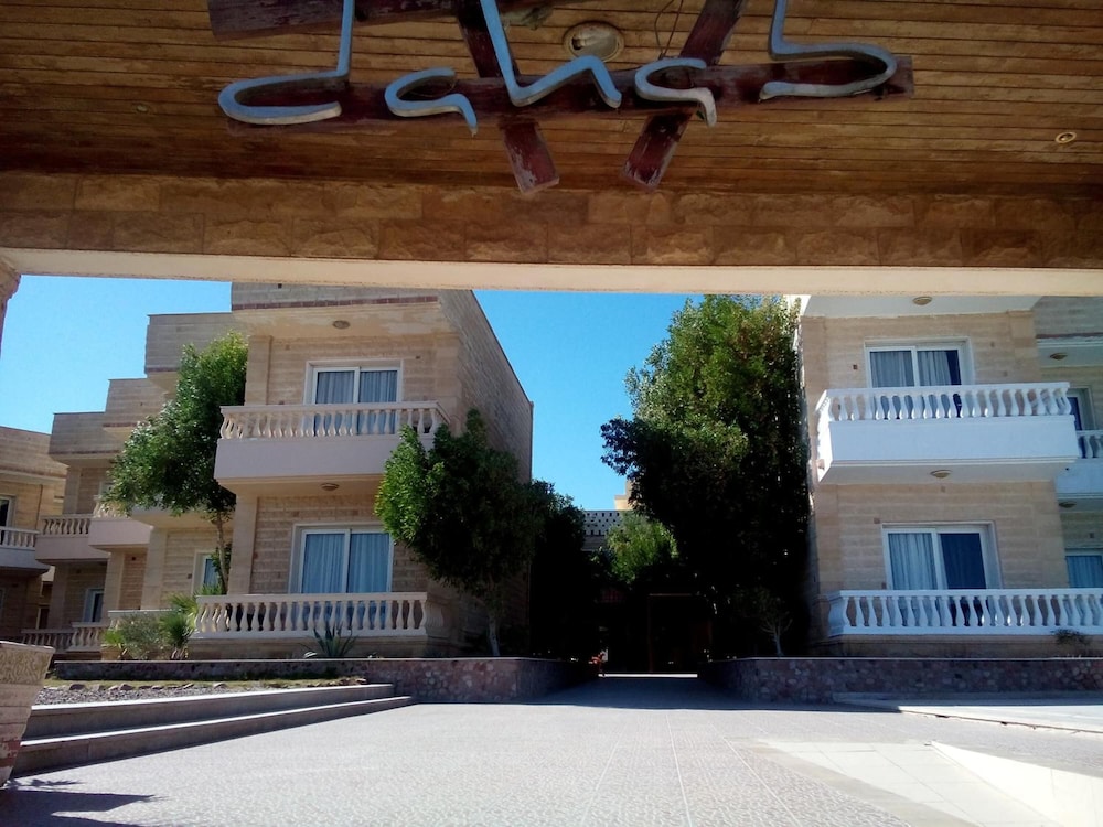 Dahab Hotel 40/50