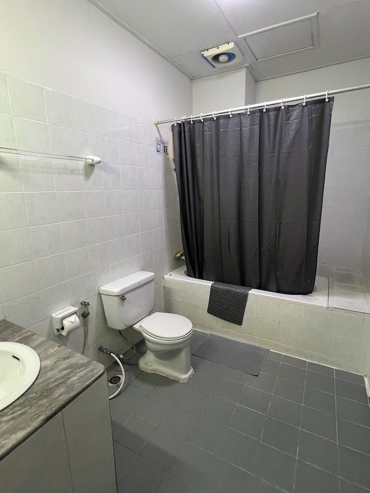 Muang Thong Family Suite Hat Yai 54/56
