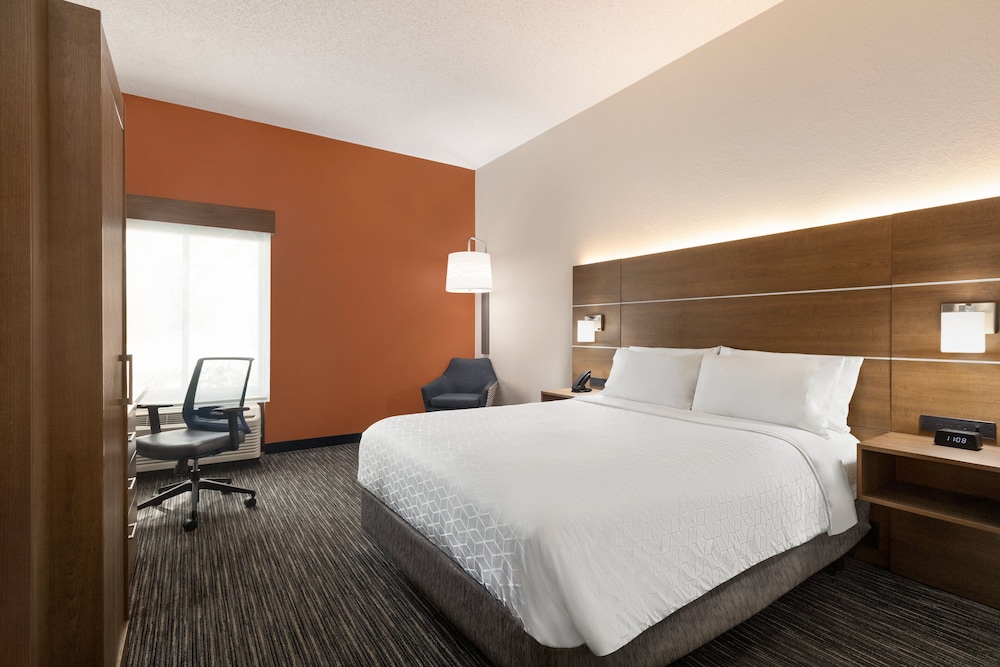 Holiday Inn Express Vero Beach West I 95 13/39