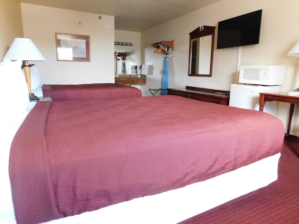 Carriage House Inn 19/61