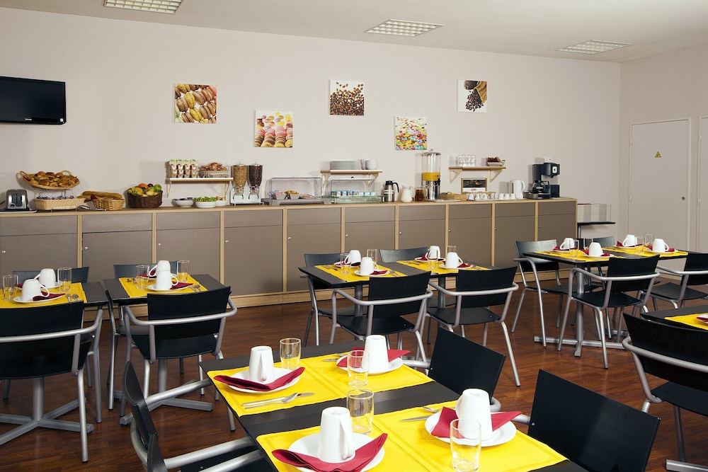 restaurant-cafeteria