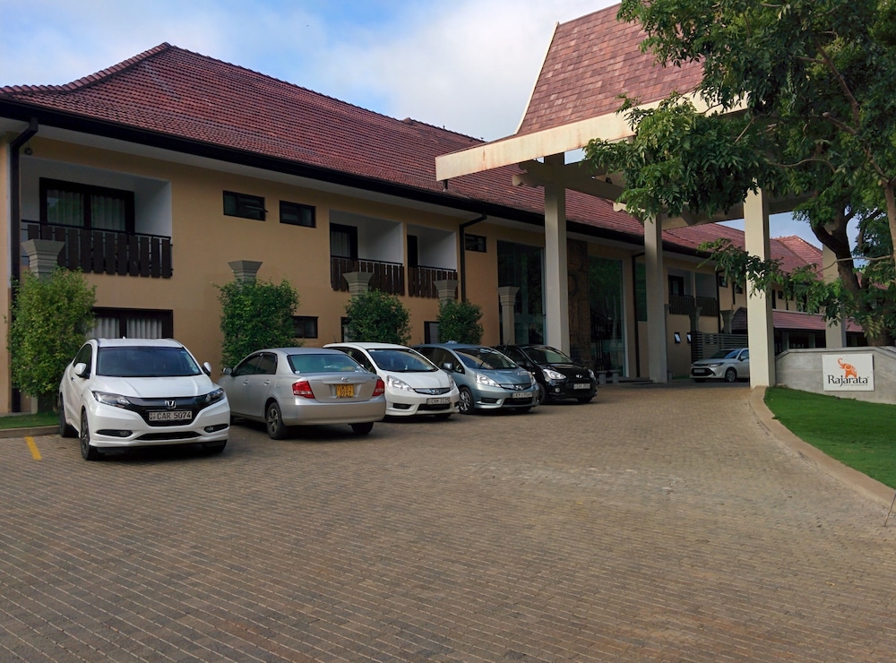 Rajarata Hotels 39/50