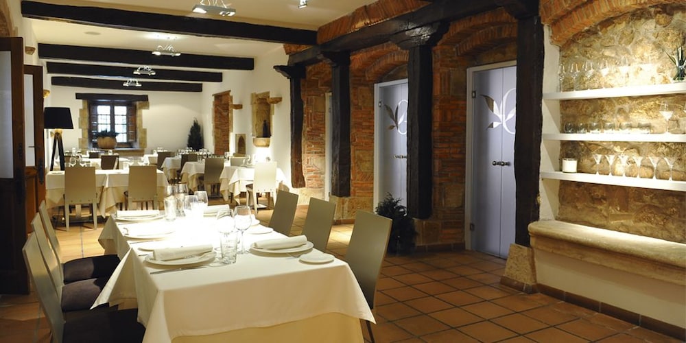 Los Guardeses Hotel 24/50