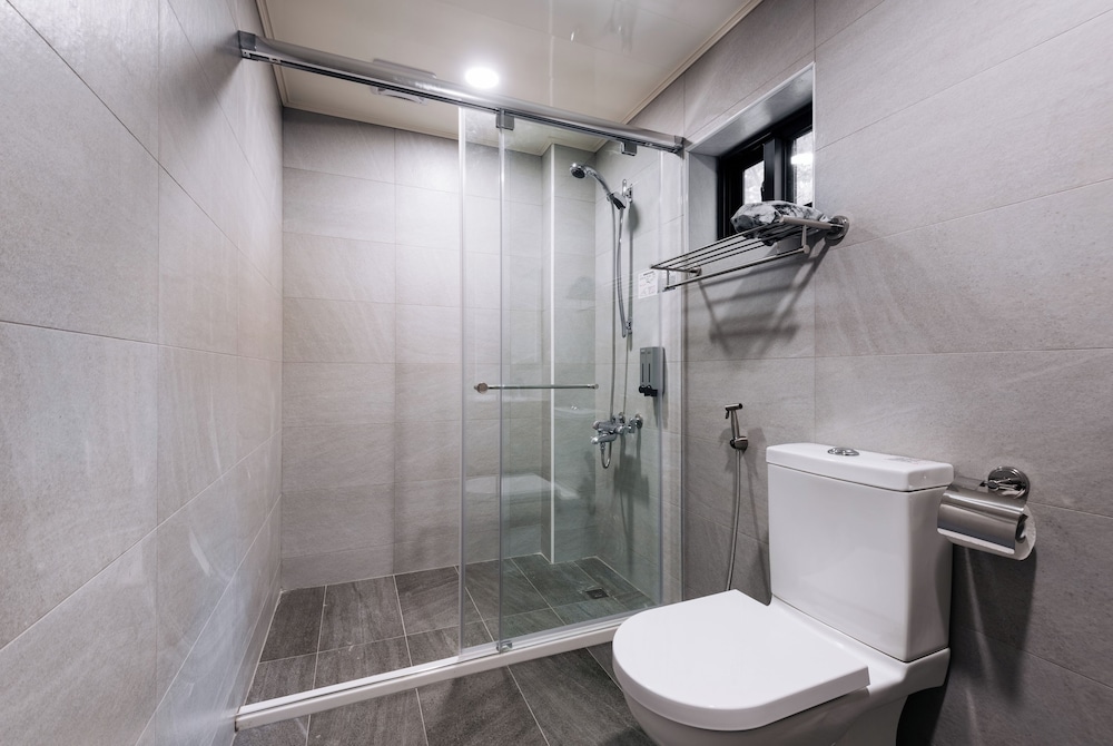 Zhuo Ye Cottage 46/50