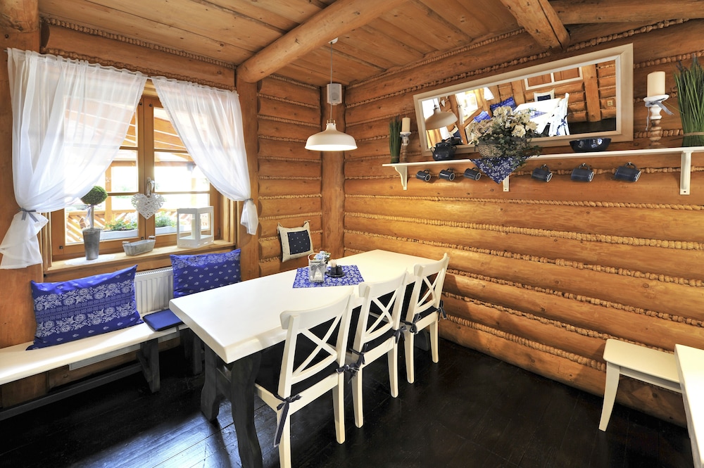KOLIBA KAMZIK HOTEL TATRAS 44/48