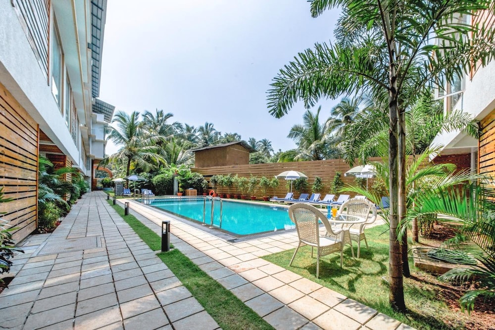 Red Fox Hotel Morjim 47/55