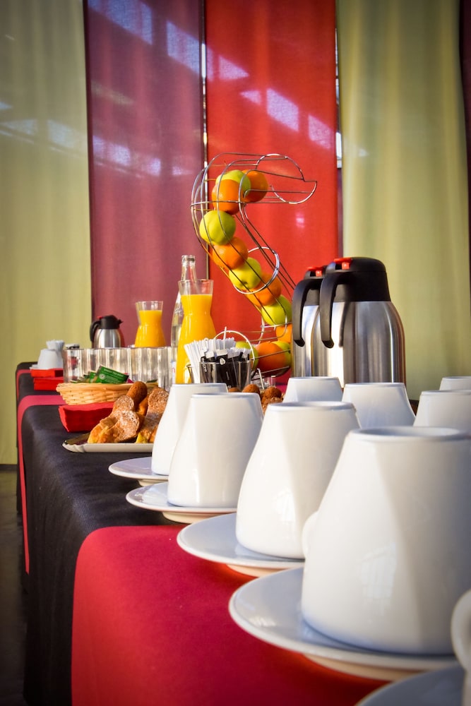 Carre Py Hotel 24/41