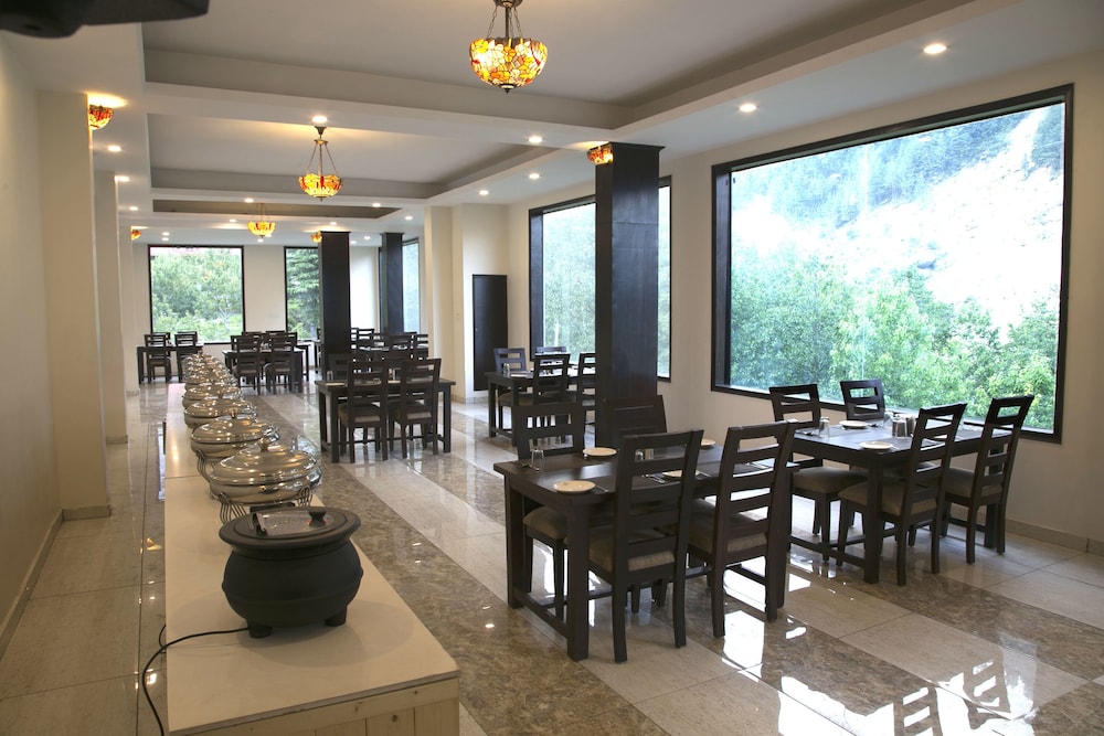 The Katoch Grand Resort 37/50