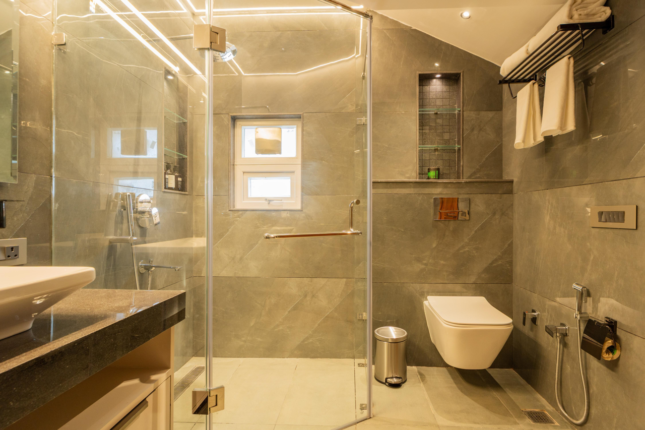 ELIVAAS Prive The Royce Rose Luxe Villa with Pool, Jacuzzi & Steam Room 16/20