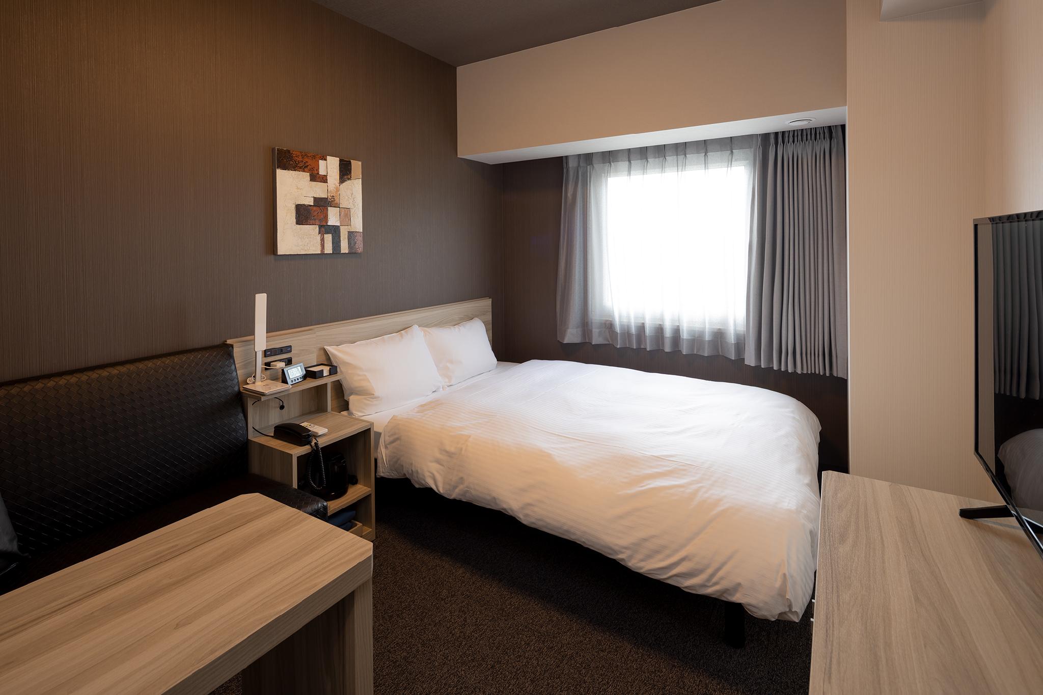 Semi Room, Semi Double Bed, Electronic Cigarette Only