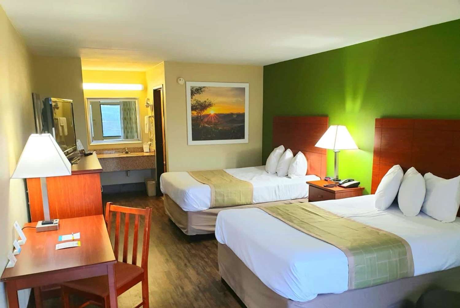 Days Inn by Wyndham Chattanooga Lookout Mountain West 9/35