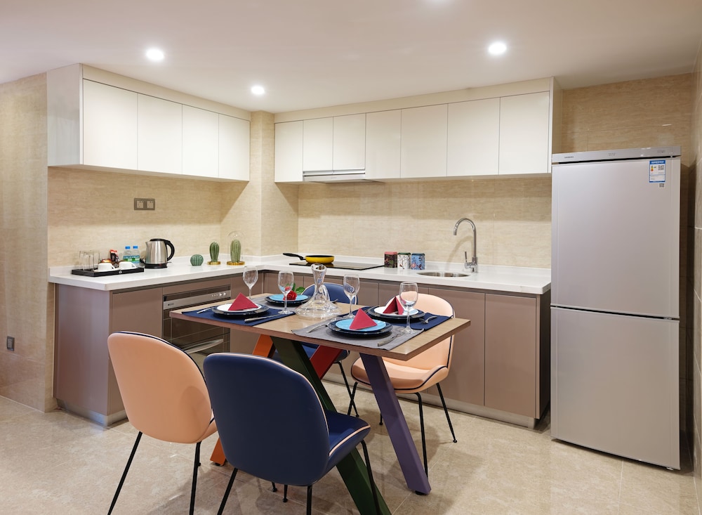 Royal Star Apartment Central City Branch 38/50