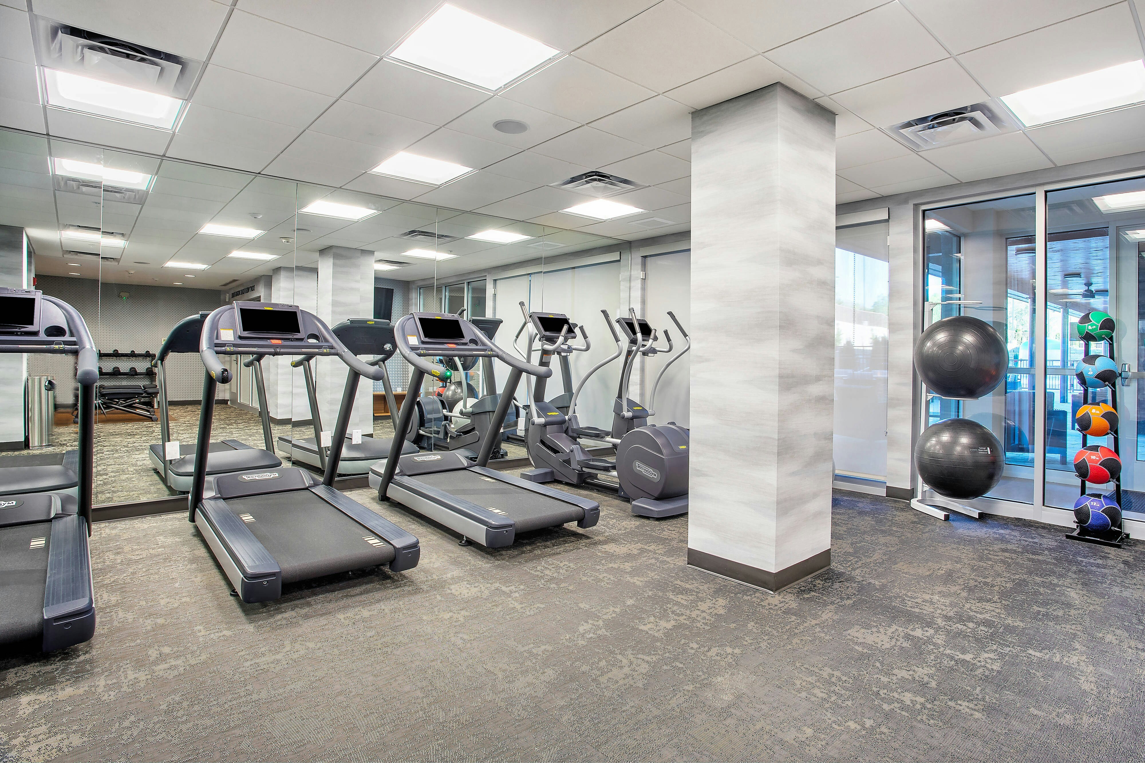 Fairfield Inn & Suites By Marriott Pigeon Forge 26/46