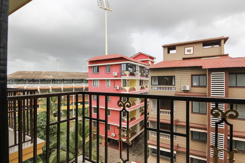 Seasons Hotels & Resorts 7/50