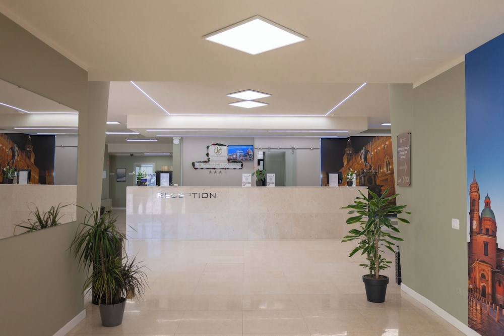 JR Hotels Gate 7 Bologna 12/70