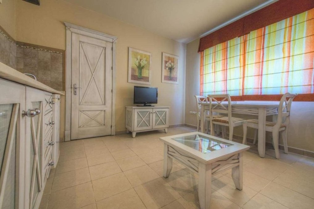 APARTAMENTOS PIEDRAMAR 9/25
