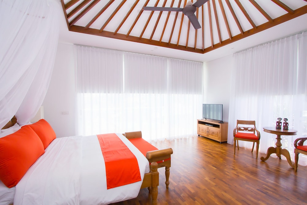 Aq Va Hotel And Villas 40/77