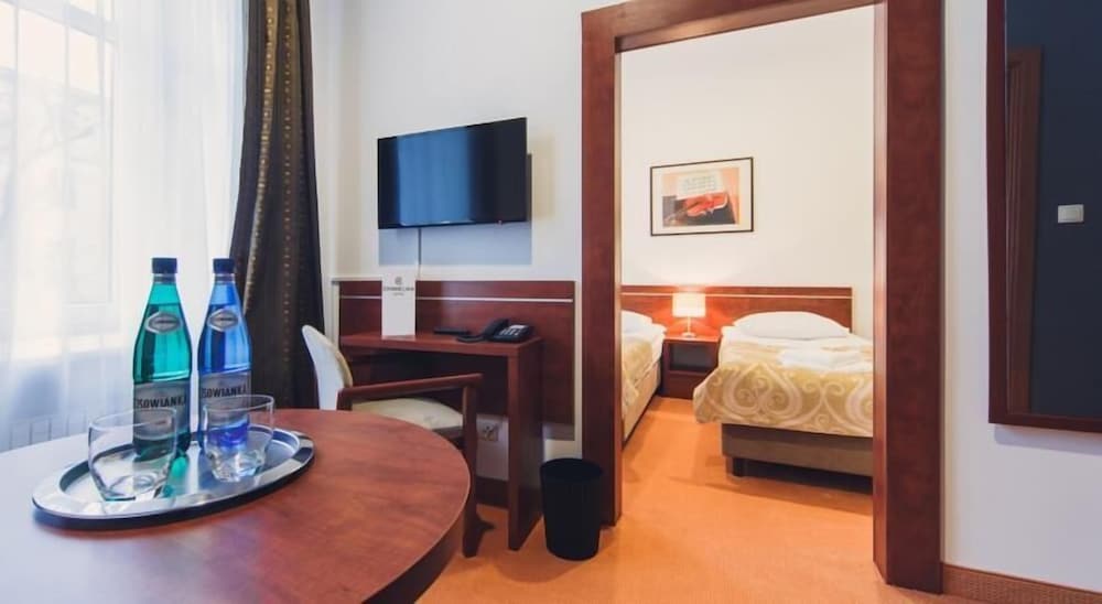 Hotel Chmielna 24/25