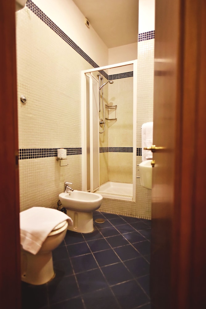 Hotel Carmel Roma 36/37