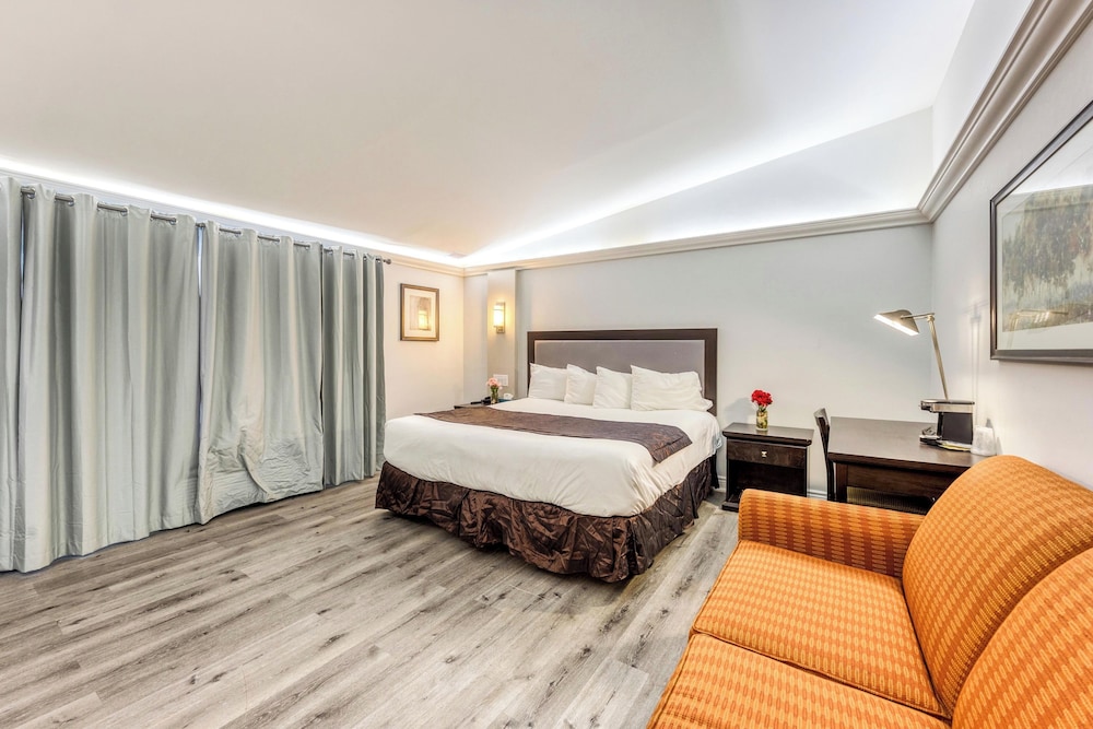 Travelodge by Wyndham Sarnia 19/40