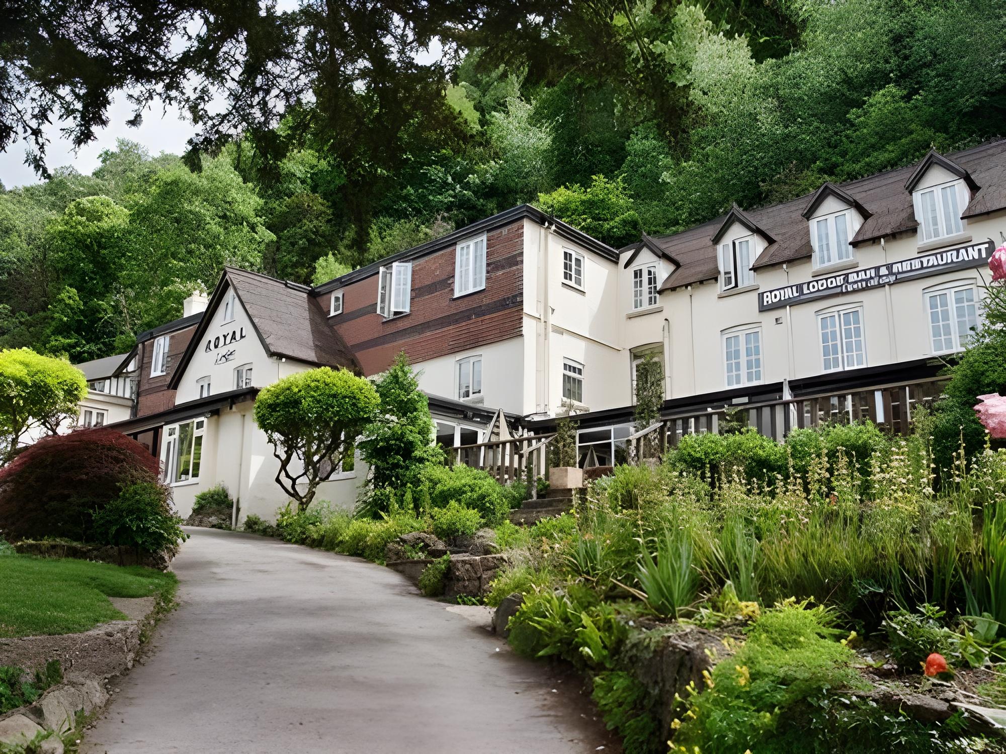 The Royal Lodge 49/53