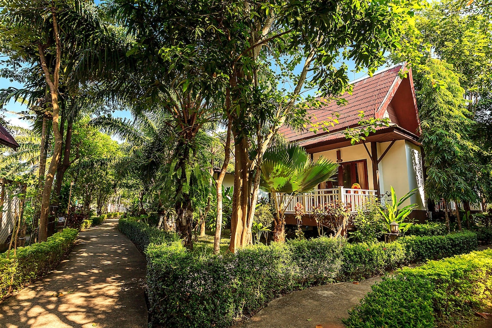 Lanta Klong Nin Beach Resort 62/70